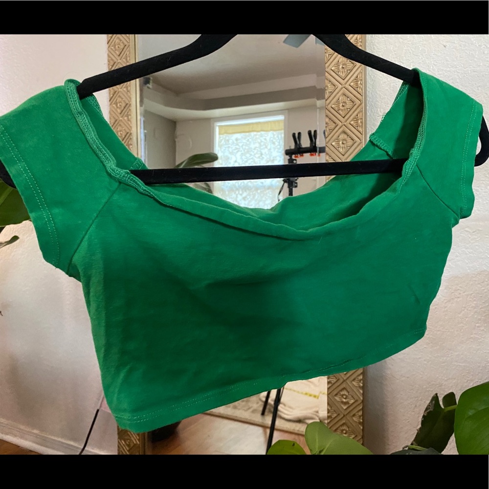 Green crop top